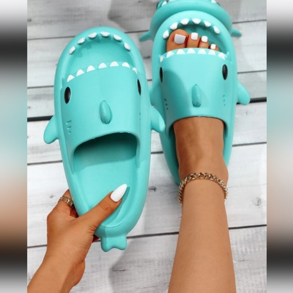 NEW 🦈 Shark Foam Cloud Slides, Aqua